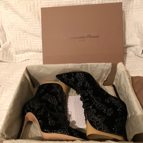 Gianvito Rossi Empress Bootie Shanghai Black (6.5) - Picture 4 of 8